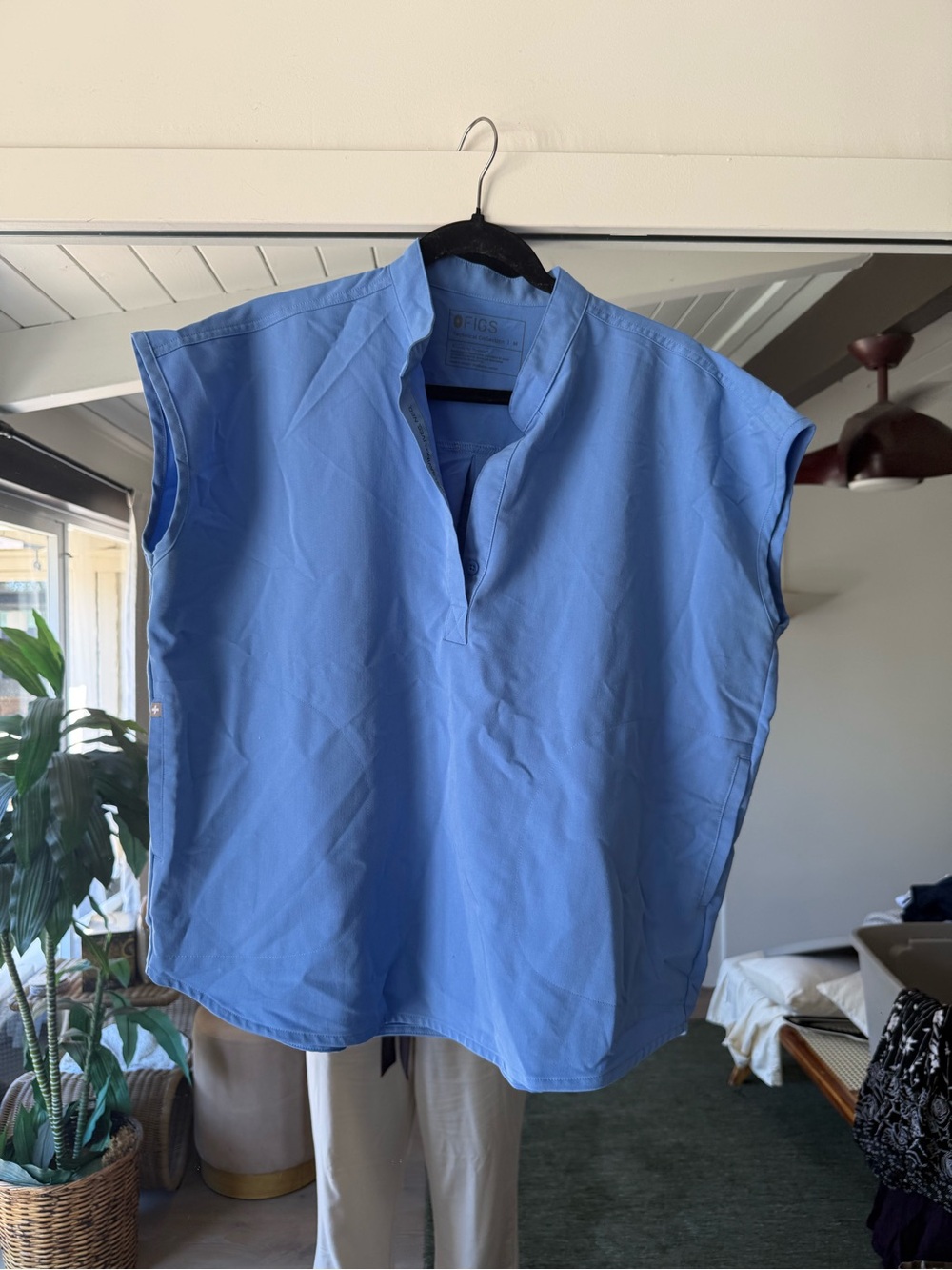Figs ceil blue Rafaela top M